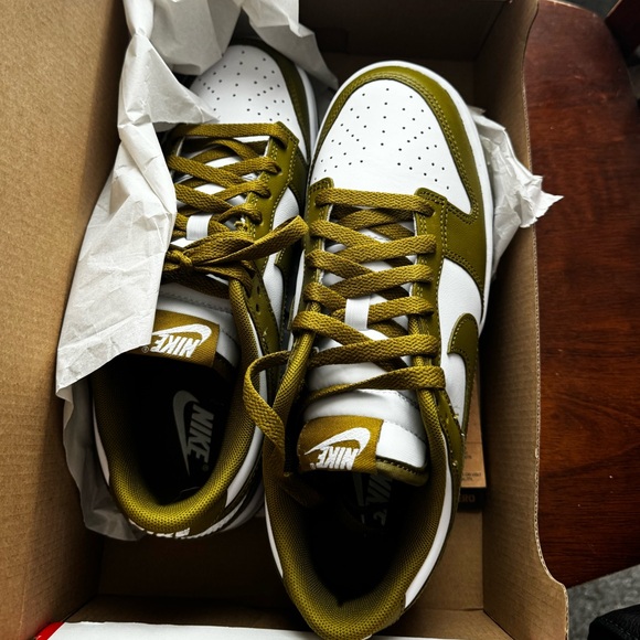 Nike Dunk Low Retro Sneakers in white and khaki - Picture 6 of 7